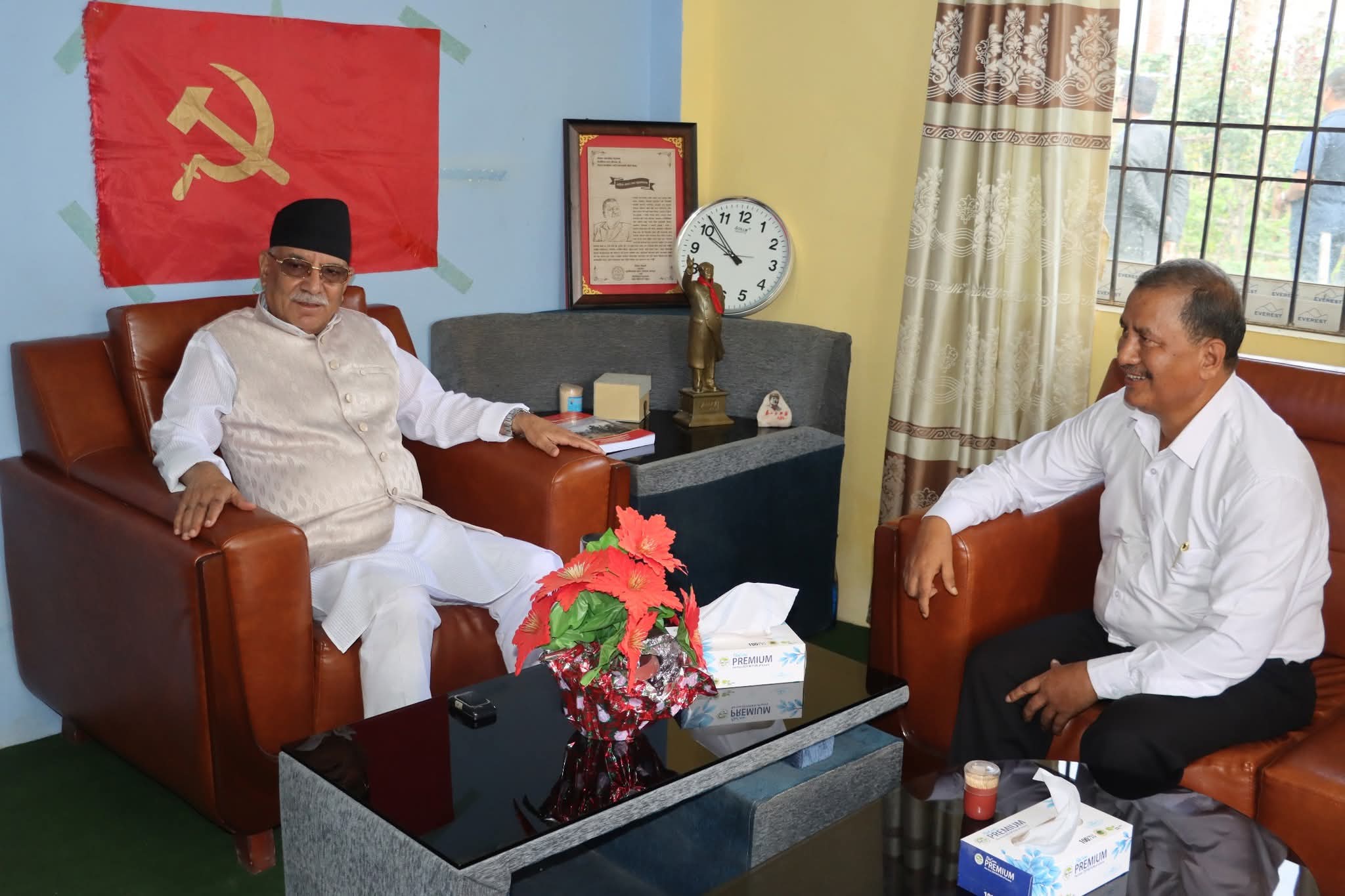 विप्लव र प्रचण्डको भेट हरिसिद्दीमा