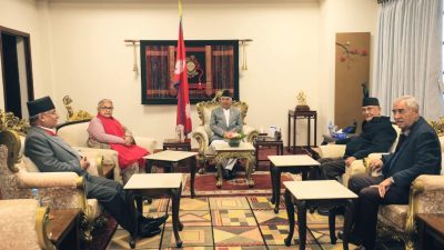 तीन दलका शीर्ष नेतासँग प्रधानमन्त्री र राष्ट्रपतिको छलफल