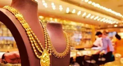 नयाँ कीर्तिमान राख्दै सुन र चाँदीको मूल्य